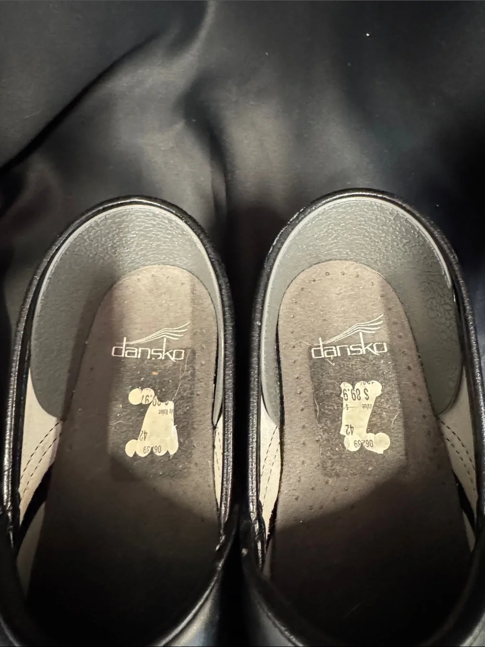 Men's Black Slip-On Work Clogs with Cushioned Insole